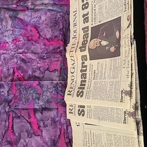 1998  Reno ( NV) & L.A. Times  Headline Newspaper Singer Frank Sinatra Dead (4)